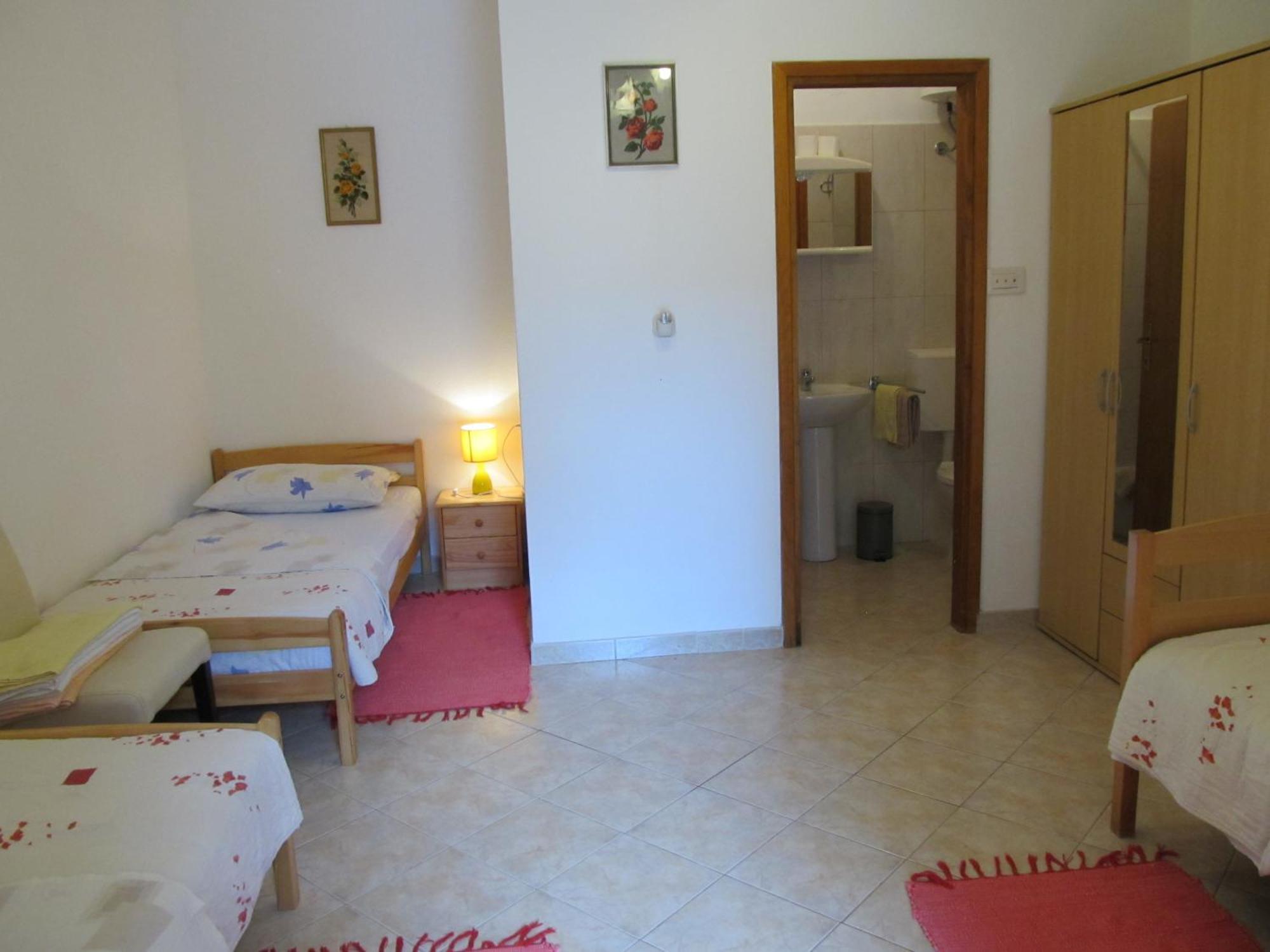 Apartments Vesna With Pool - New! Sveti Lovreč Pazenatički Quarto foto